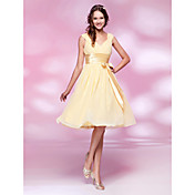 A-line V-neck Knee-length Chiffon and Stretch Satin Bridesmaid Dress