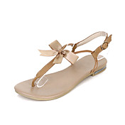 Stilig Leatherette flat hæl sandaler med Buckle Party / Evening Sko (Flere farger)