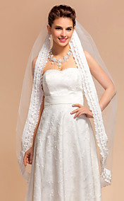 One-tier Fingertip Wedding Veils With Lace Applique/Finished Edge