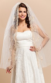 Two Layers Fingertip Wedding Bridal Veil With Gold Lace Applique Edge