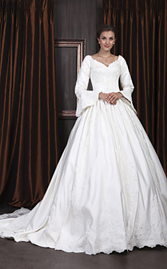 Ball Gown V-neck Long Sleeve Satin Luxury Wedding Dress With Beaded Appliques