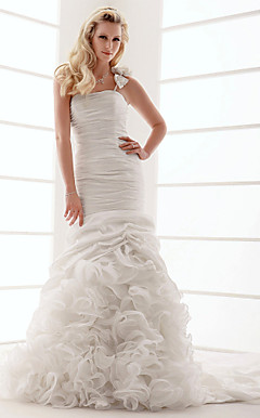 Trumpet/Mermaid One Shoulder Court Train Taffeta Wedding Dress
