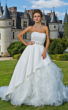 Two-In-One Ball Gown Strapless Chapel Train Taffeta Wedding Dress