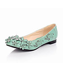 Leatherette Low Heel Closed Toe Shoes With Flower (More Colors)