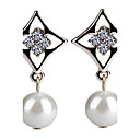 Cutout Rhombus Pearl Earrings